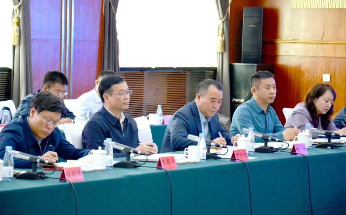 1684128634234032593.png 嚴(yán)介和理事長同新疆阿勒泰地委書記謝少迪會談3.png